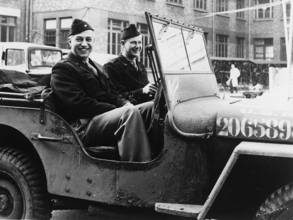 Trump duBridge 1945 cropped