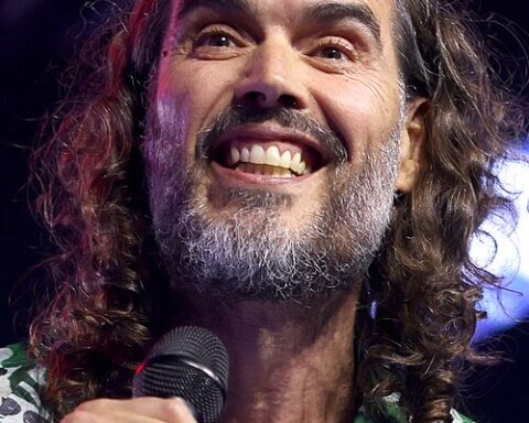 500px Russell Brand in 2025 28cropped29