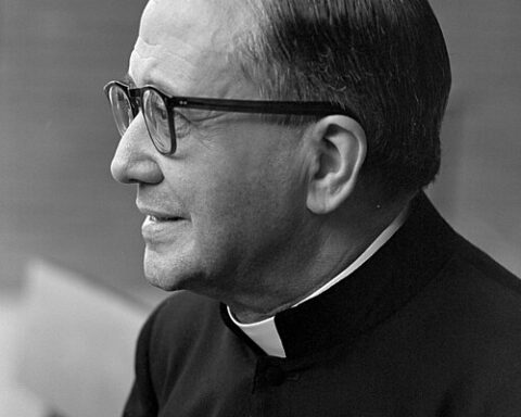 500px Josemaria Escriva